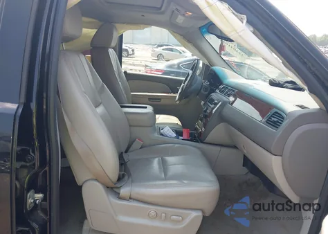 2008 Chevrolet Tahoe Lt z USA, uszkodzony, nr VIN 1GNFC13048R194047